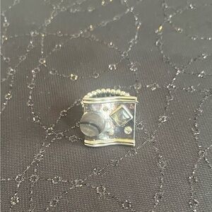 Elegant Silver and Black Women's Ring